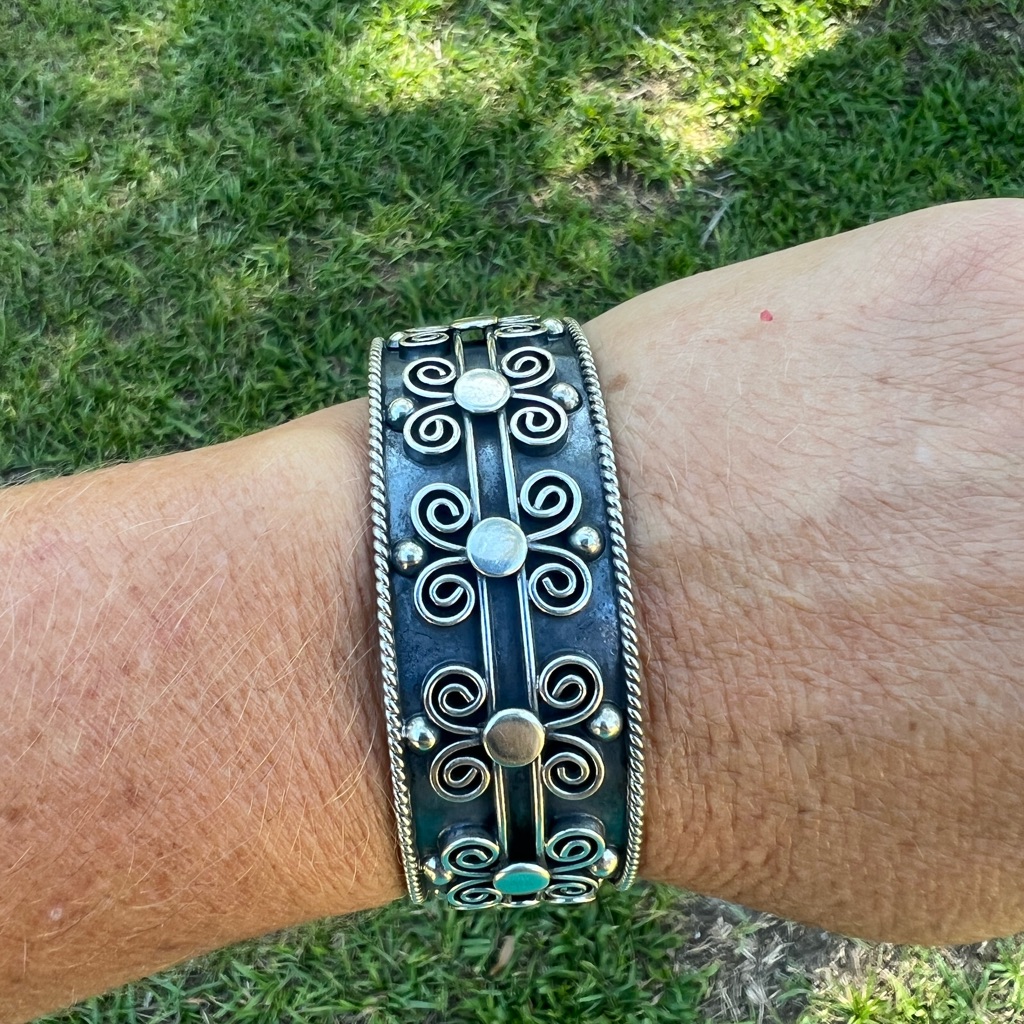 Vintage Sterling Silver Heavy Mexico Taxco Flower Filigree Cuff Bracelet
